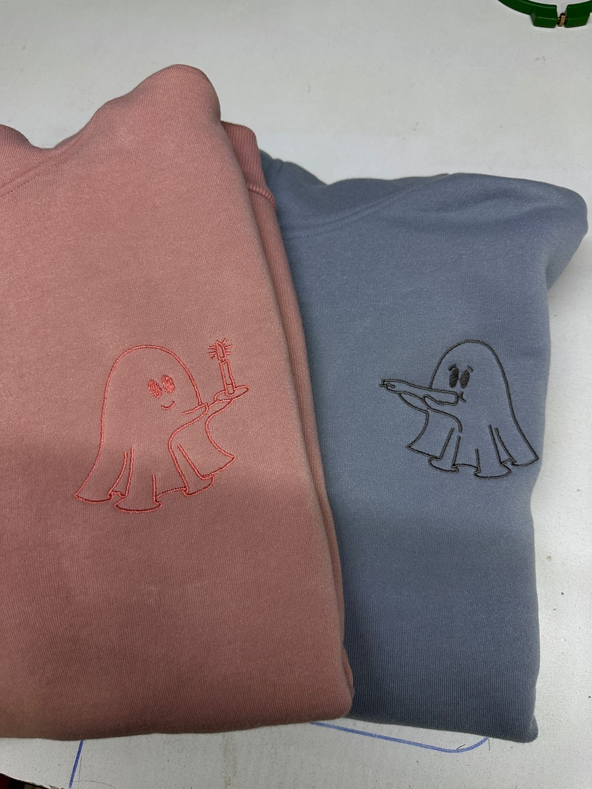 Sudaderas bordadas a juego